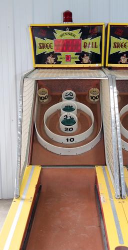 1940'S SKEEBALL LIGHTED ARCADE GAME