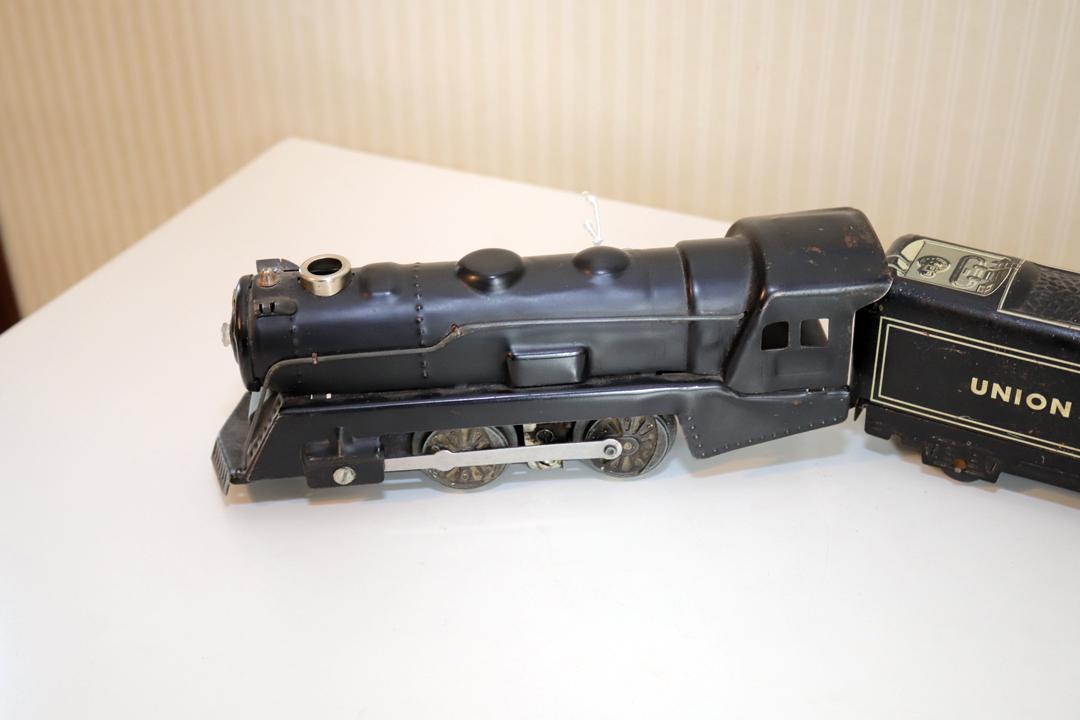 Marx Tin Train Set, 4 Cars with Lionel Track