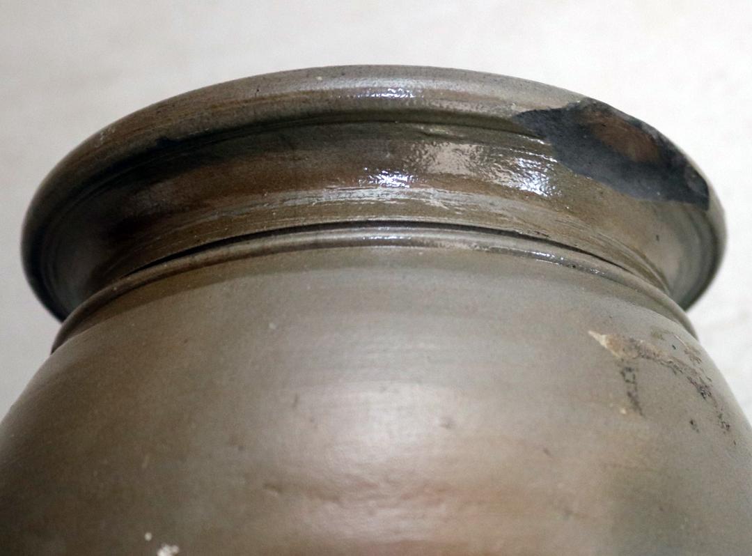 STONEWARE 1-QUART SALT GLAZE CANNING JAR BY A.P. DONAGHHO, PARKERSBURG WEST