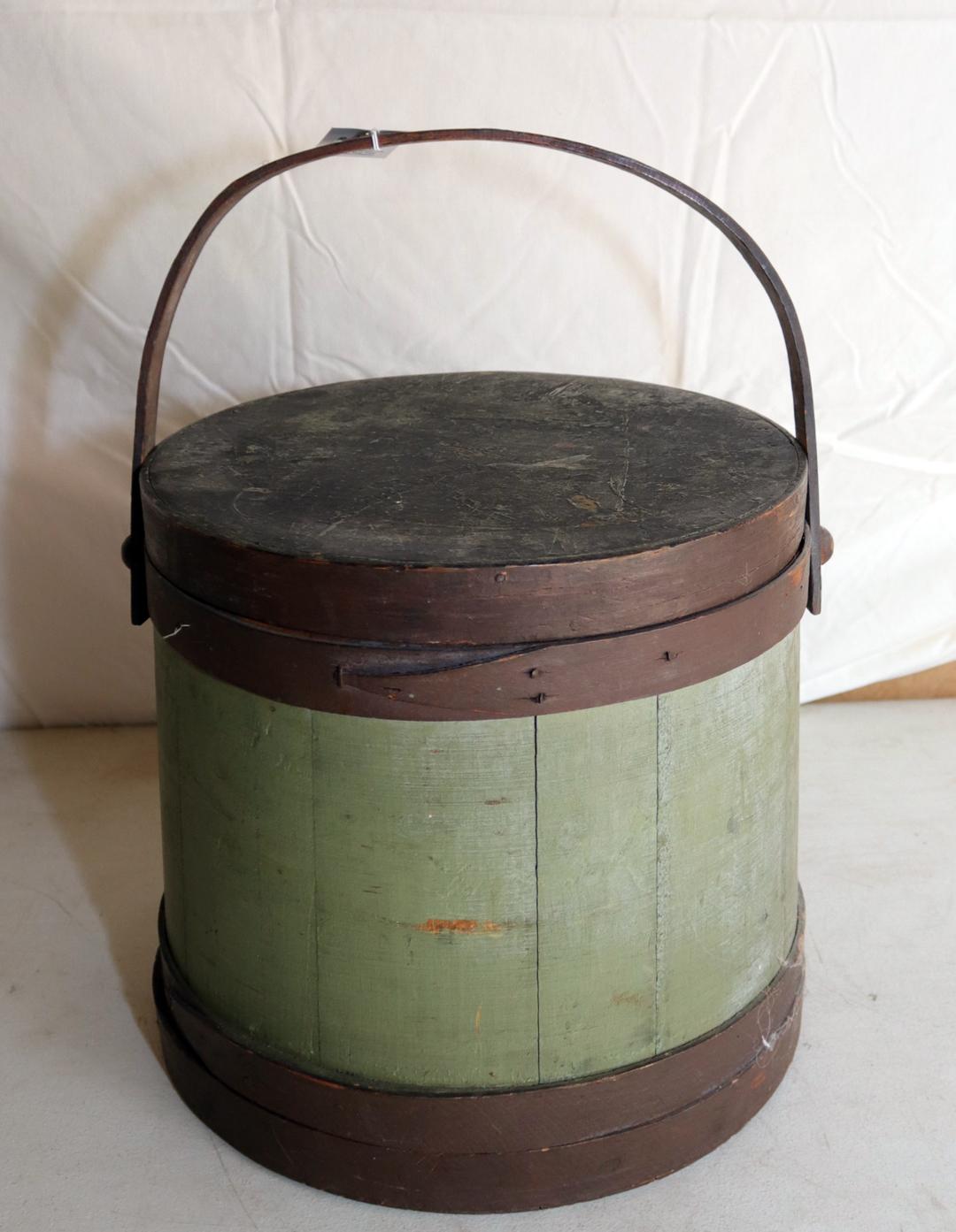 30 LB PAINTED SUGAR PAIL WITH BALE, MARKED BOSTON, SLIGHT AMOUNT OF DAMAGE