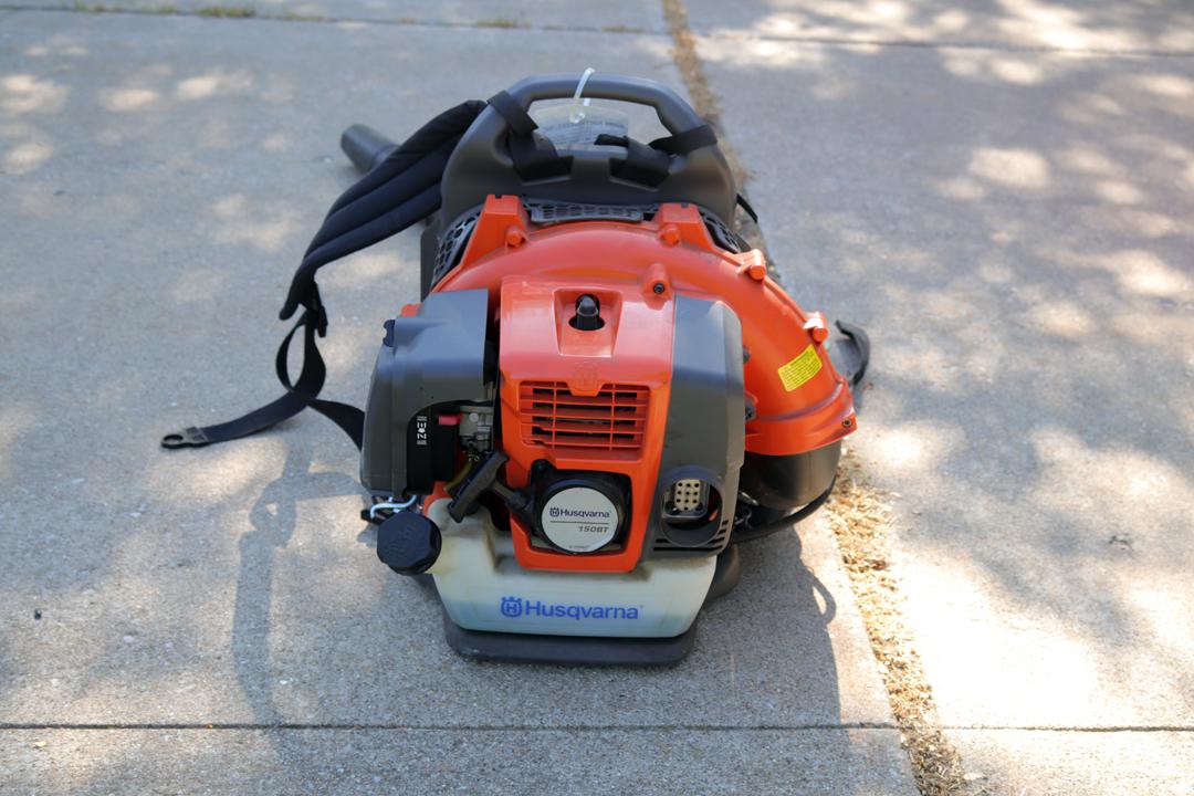 Husqvarna 150BT backpack leaf blower