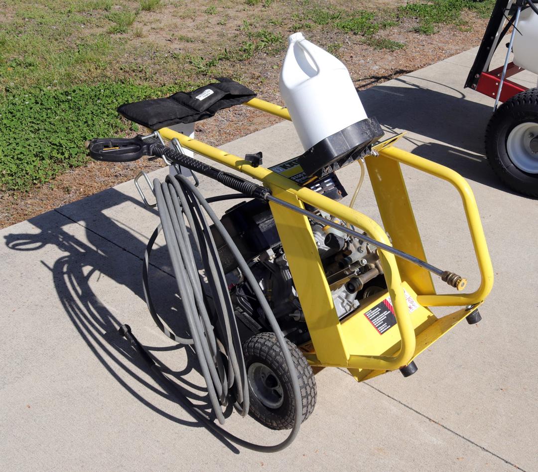 Karcher 3100 psi power washer, 9 hp gas engine