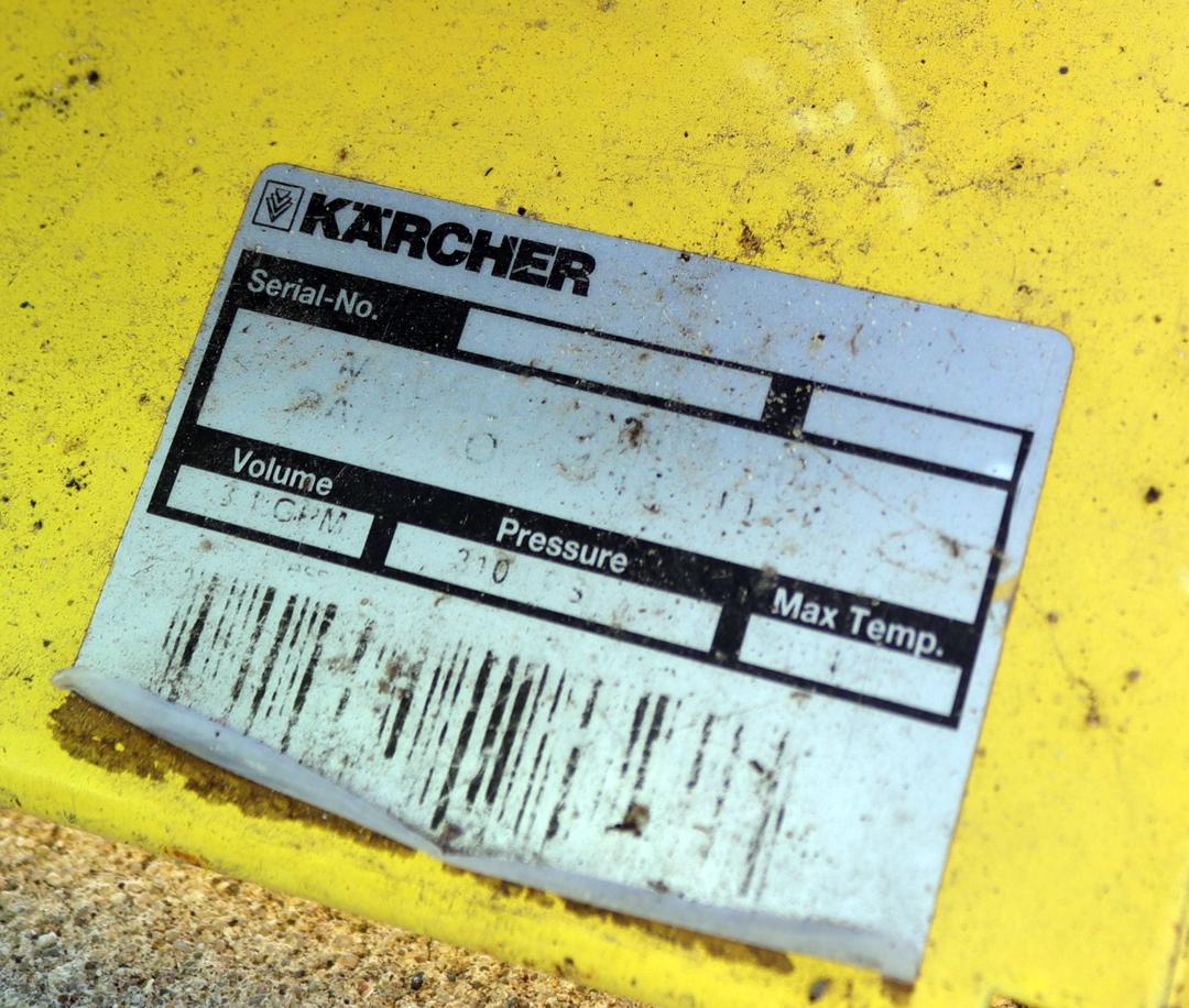 Karcher 3100 psi power washer, 9 hp gas engine