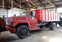 1986 FORD F700 AUTO TRANSMISSION GRAIN TRUCK W/ HOIST 41K MILES 16' BED 40" SIDES GOOD RUBBER NICE C