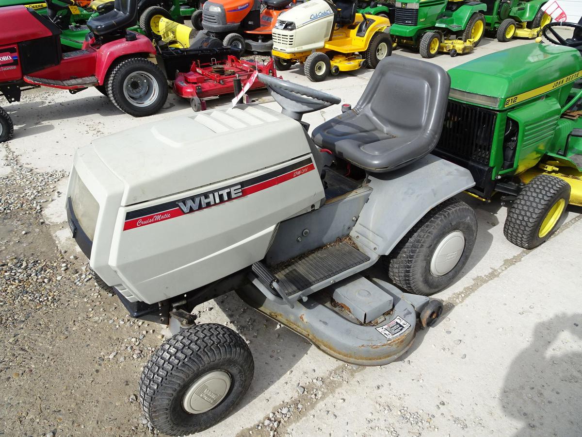 WHITE CRUISE MATIC RIDING MOWER, 16 HP