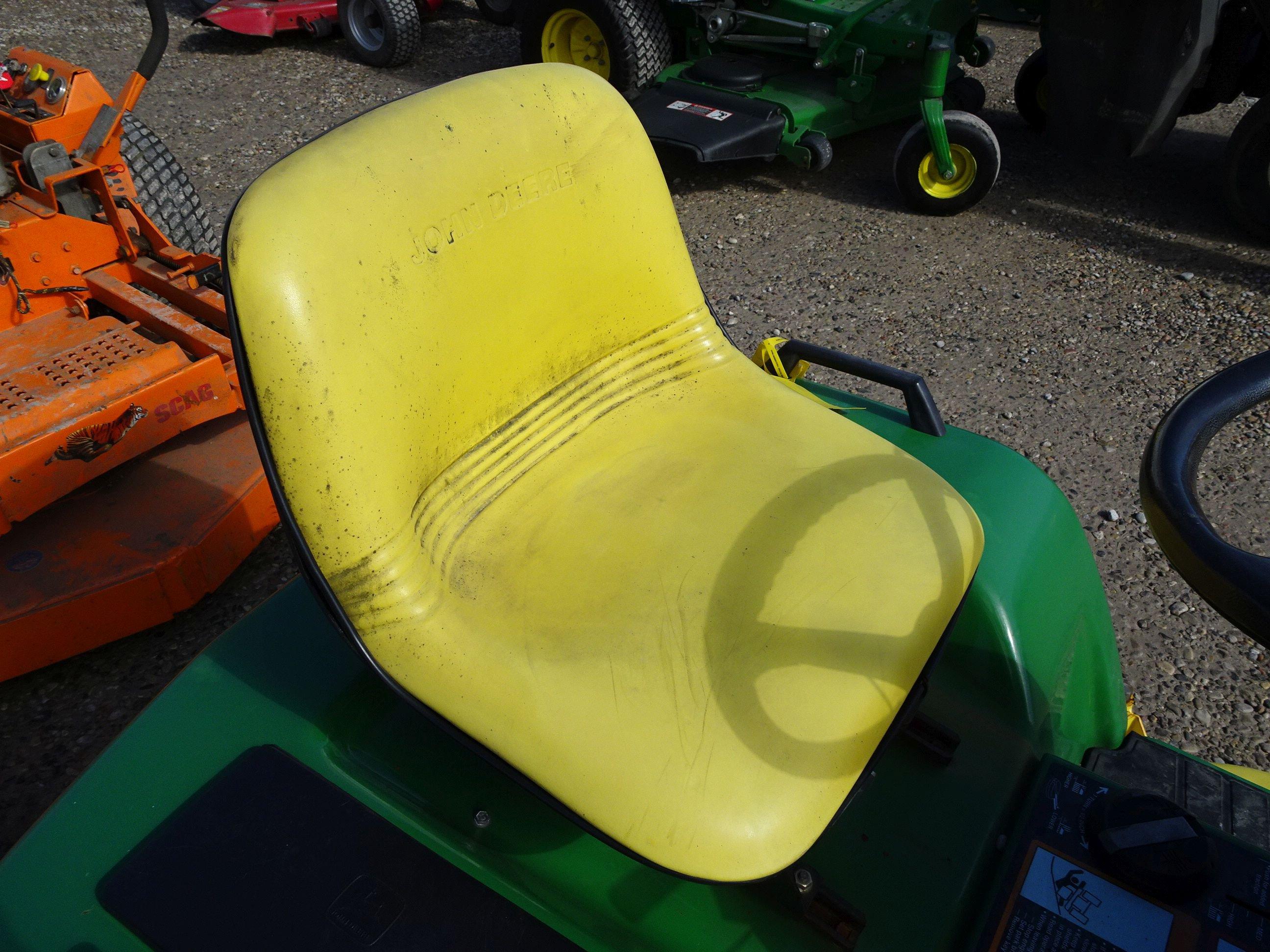 1994 JOHN DEERE 425 RIDING LAWN MOWER, 54'' DECK, 1309 HOURS SHOWING, S/N M