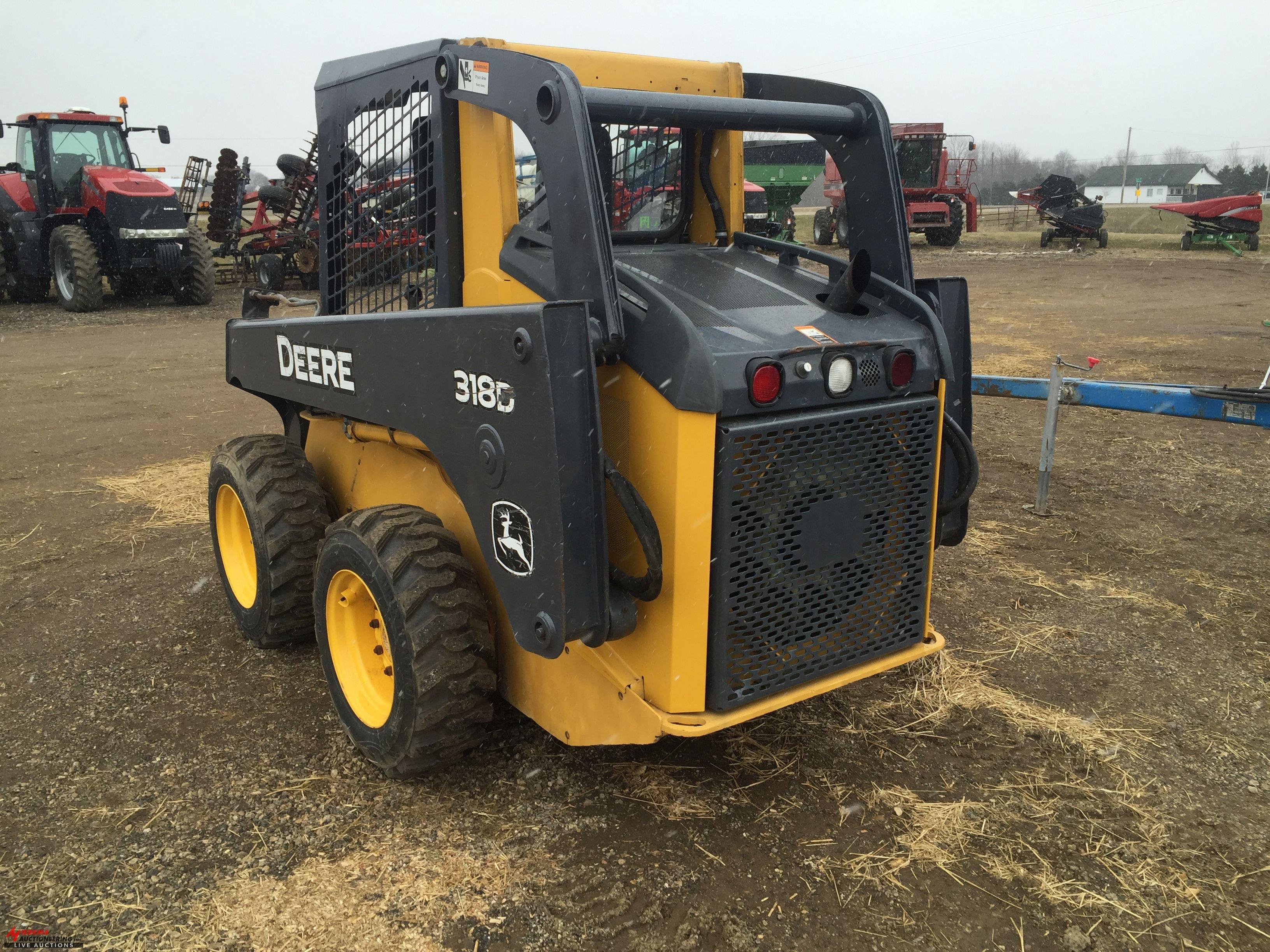 2010 JOHN DEERE 318D RUBBER TIRE SKID STEER, AUX HYDRAULICS, 10-16.5 TIRES,