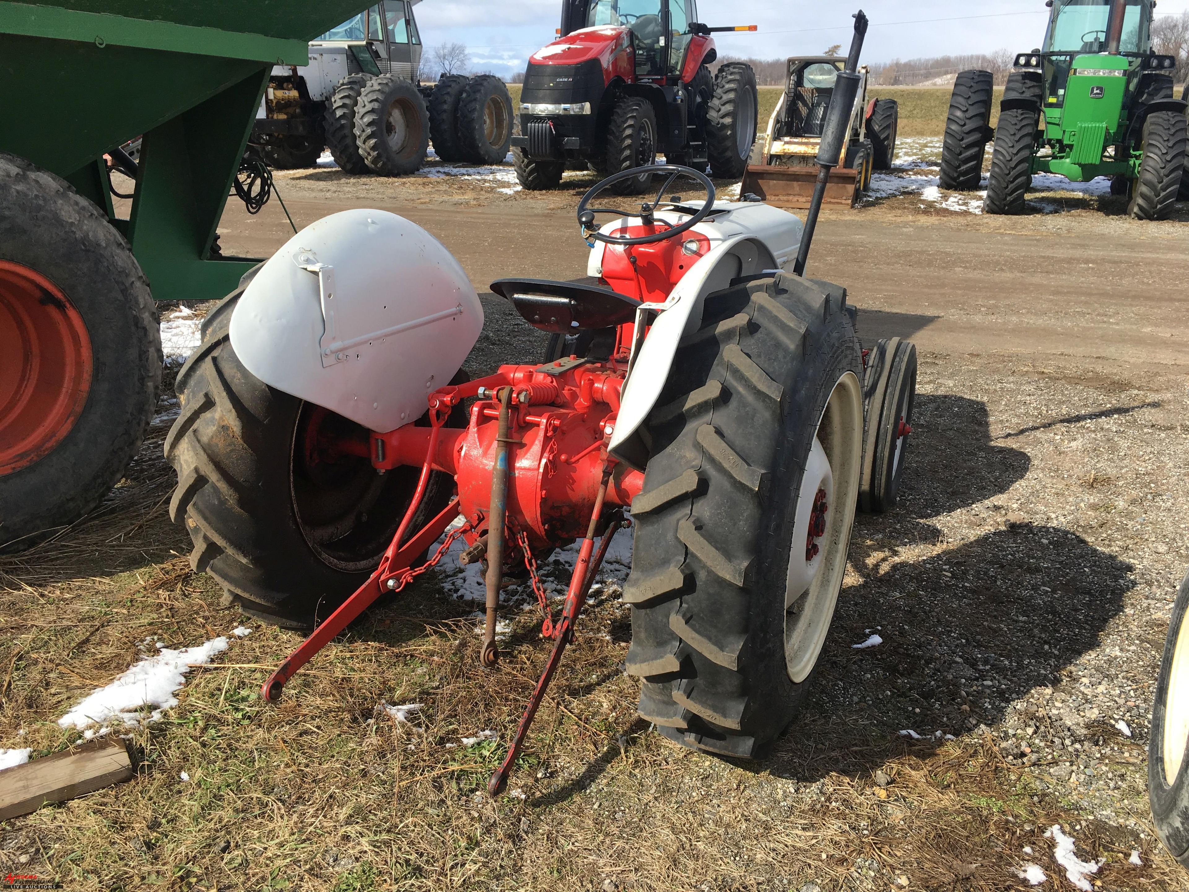 FORD 8N TRACTOR, 30HP, 3 PT, PTO, GAS ENGINE, WIDE FRONT, 11.2-28 REAR TIRE