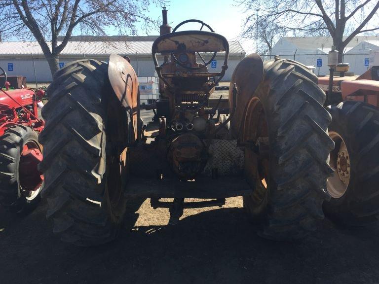 COCKSHOT 560 TRACTOR, PTO, 4-CYLINDER PERKINS DIESEL, 1-REMOTE, WIDE FRONT,