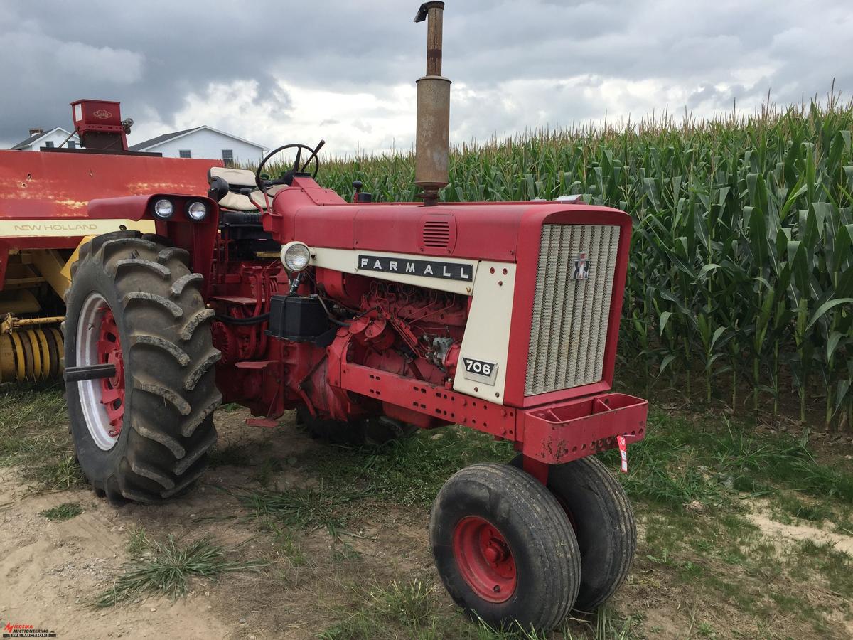 FARMALL 706 TRACTOR, DIESEL, 3PT, PTO, NO TOP LINK, 2 REMOTES, NARROW FRONT