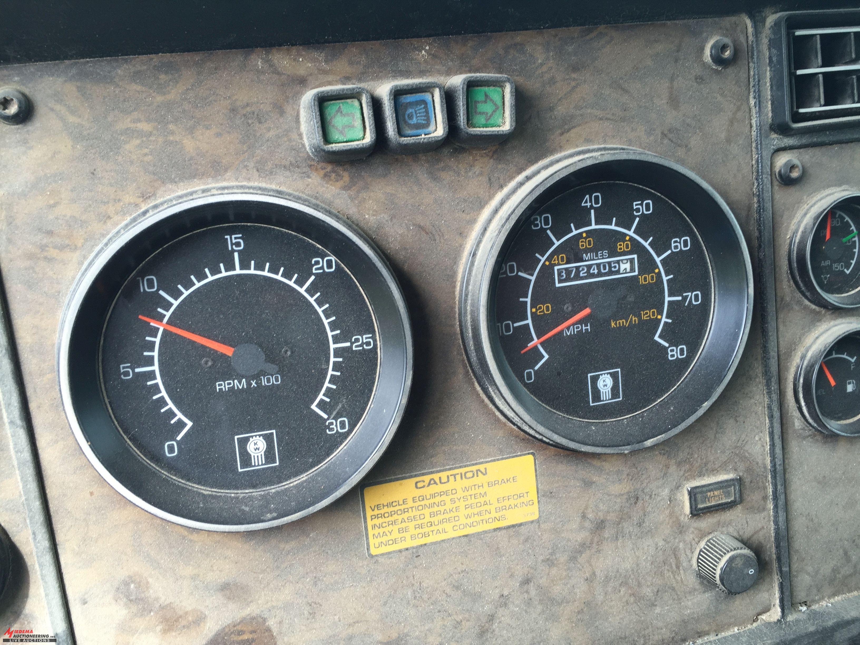 1993 KENWORTH T300 TANDEM AXLE DUMP TRUCK, GRAIN DUMP, DIESEL, CUMMINS L10,