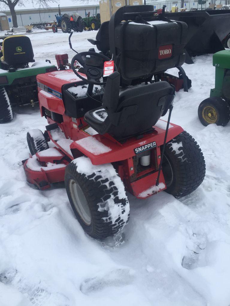 SNAPPER 2000GX RIDING LAWN MOWER, 48'' DECK