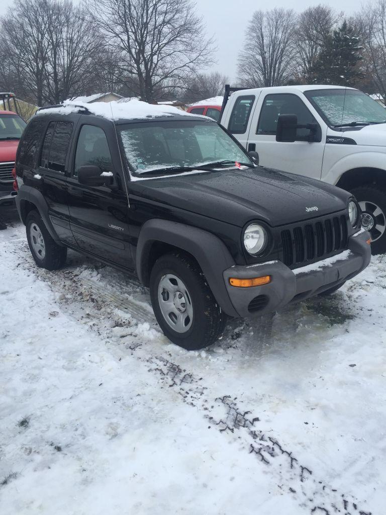 2004 JEEP LIBERTY SUV, 3.7L GAS ENGINE, AUTO TRANS, 4x4, CLOTH, POWER WINDO