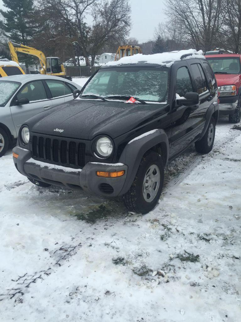 2004 JEEP LIBERTY SUV, 3.7L GAS ENGINE, AUTO TRANS, 4x4, CLOTH, POWER WINDO