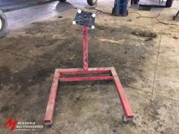 MEDIUM DUTY PORTABLE ENGINE STAND ON WHEELS.