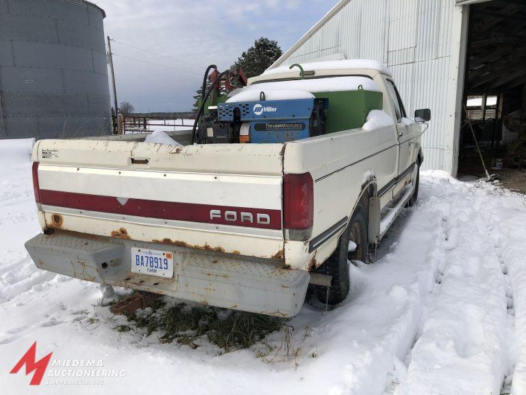 1990 FORD F250 XL T LARIAT, REGULAR CAB, 6.9L, 2WD, FUEL TANK WITH 12V/15GPM PUMP, MILLER AEAD-200LE