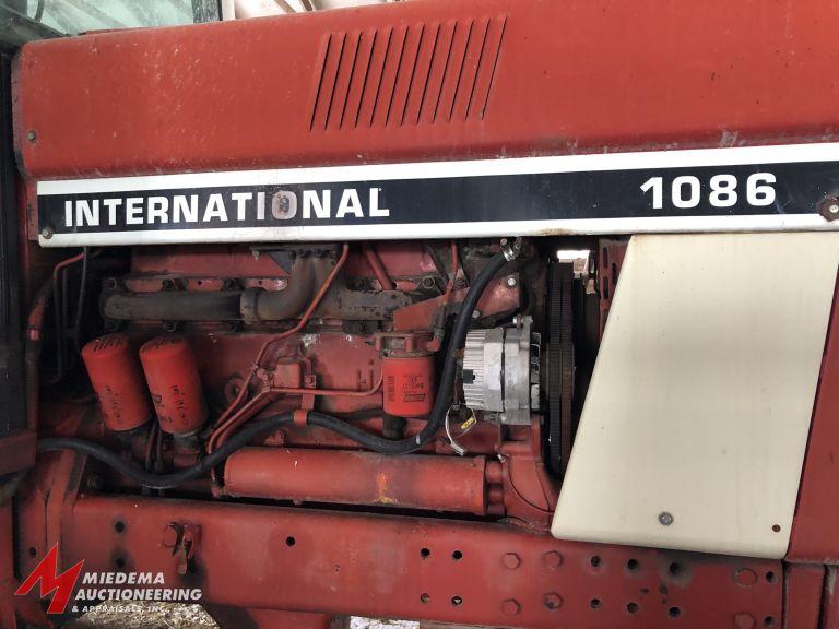 INTERNATIONAL HARVESTER 1086 TRACTOR, 1977, DIESEL, CAB, 2WD, 3 PT, PTO (2), 2 HYDRAULIC OUTLETS, RE