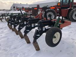 BRILLION Z-177 SUBSOILER, 6 SHANK, CLTRS, 3PT, SAR