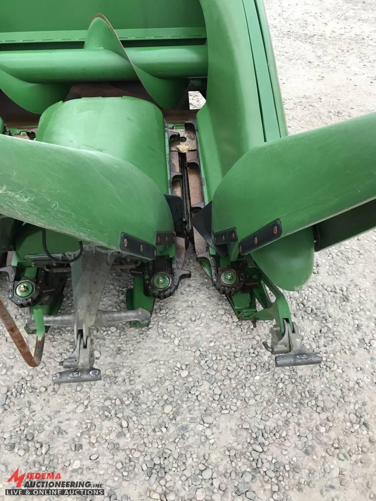 JOHN DEERE 612 CORN HEAD, 2008, STALK MASTER CHOPPING HEAD, HYDRAULIC DECK, UPDATED CLUTCHES