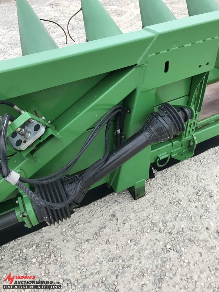 JOHN DEERE 612 CORN HEAD, 2008, STALK MASTER CHOPPING HEAD, HYDRAULIC DECK, UPDATED CLUTCHES