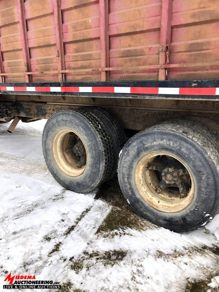 1987 FORD L8000 GRAIN TRUCK, TANDEM, 20' APPX. GRAIN BOX WITH COVER, CUMMINS 5.9 DIESEL, 213,000 MIL