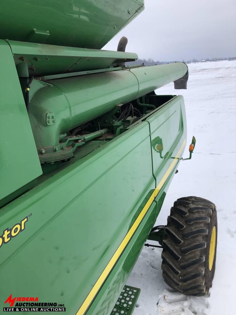 JOHN DEERE 9670 STS COMBINE, CONTOUR MASTER, BULLET ROTOR, 4WD, BIN EXTENSIONS, 2545 ENGINE HOURS,