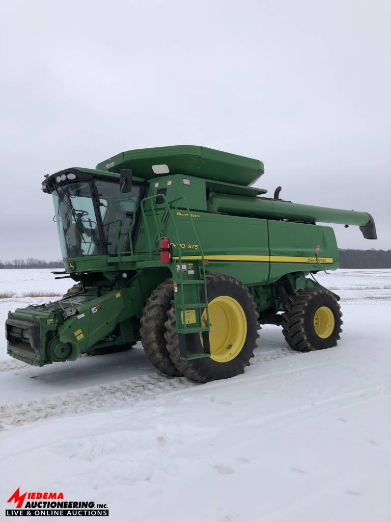 JOHN DEERE 9670 STS COMBINE, CONTOUR MASTER, BULLET ROTOR, 4WD, BIN EXTENSIONS, 2545 ENGINE HOURS,