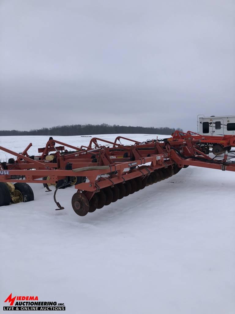 KRAUSE TL 6200-27 SOIL FINISHER, 27', SPIKE LEVELERS, REAR HITCH, SN: 1871