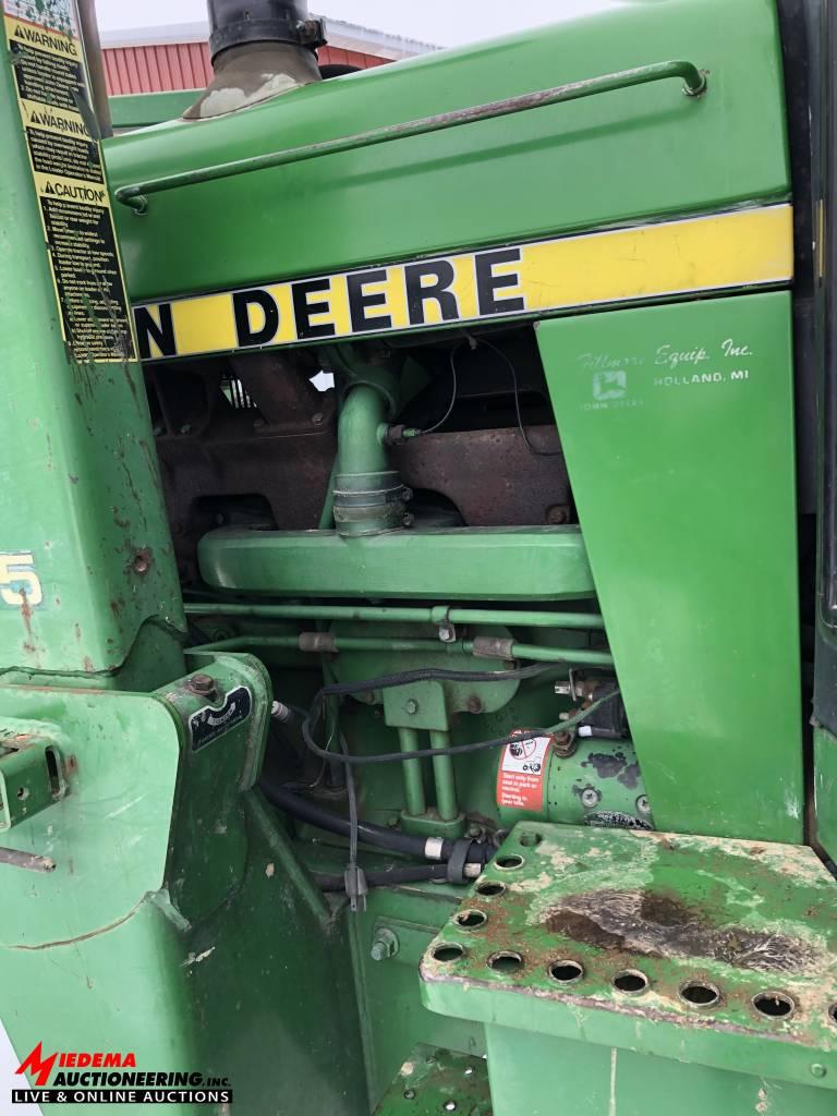 JOHN DEERE 4450 TRACTOR WITH 265 LOADER, 2WD, 5749 HOURS, 18.4R42 DUALS, 2 SEV'S, QUICK HITCH, PTO,