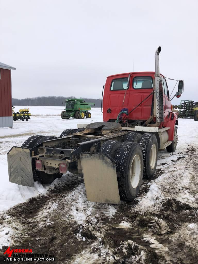 1999 STERLING SEMI TRACTOR, TANDEM AXLE, CUMMINS N14 DIESEL, EATON FULLER 10 SPEED TRANS, 306,000 MI