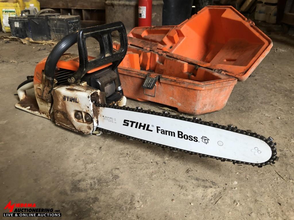 STIHL WOOD BOSS D28AV GAS POWERED CHAINSAW, 18'' BAR WITH CASE