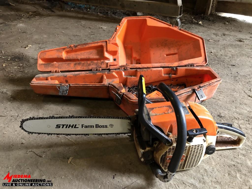 STIHL WOOD BOSS D28AV GAS POWERED CHAINSAW, 18'' BAR WITH CASE