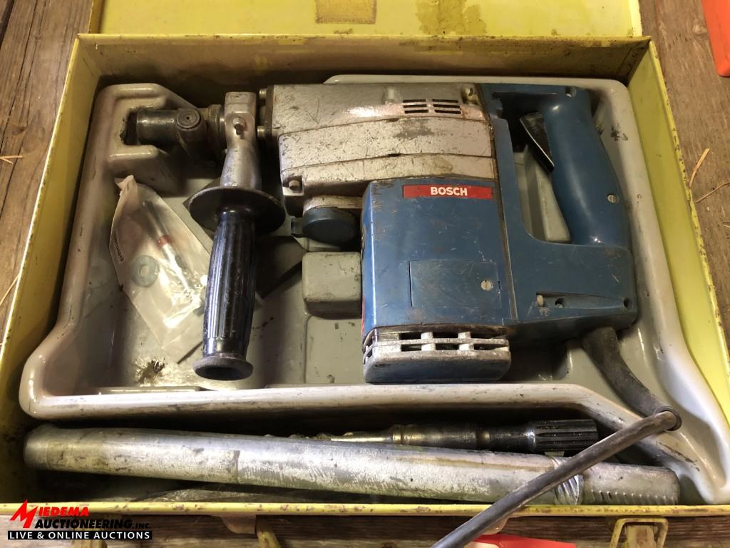 BOSCH MODEL 0611-203-034 ELECTRIC HAMMER DRILL WITH CASE