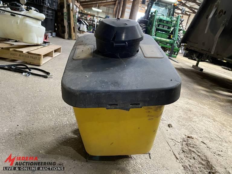 JOHN DEERE INSECTICIDE BOX