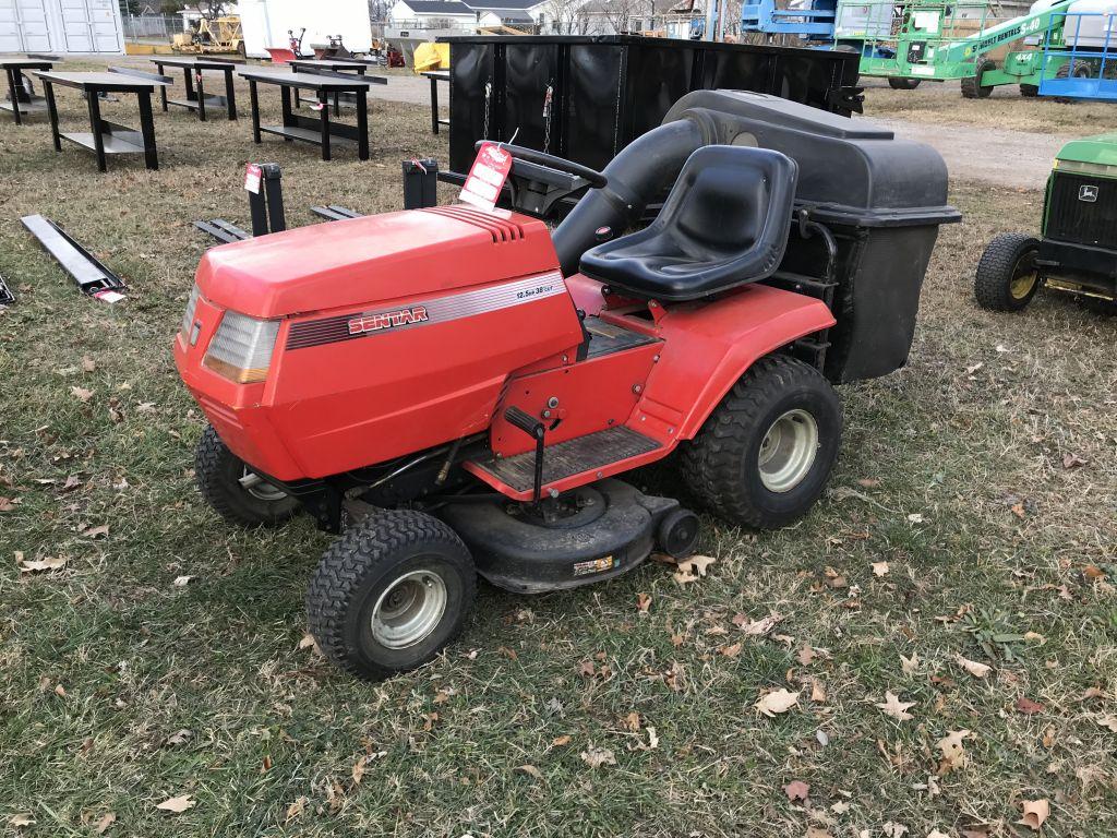 SENTAR RIDING LAWN MOWER WITH BAGGER, 12/5 HP, 38'' CUT