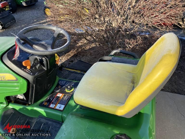 JOHN DEERE X720 RIDING LAWN TRACTOR, 62'' DECK, HOUR METER READS 90 HOURS, OWNER SAID THE 3RD NUMBER