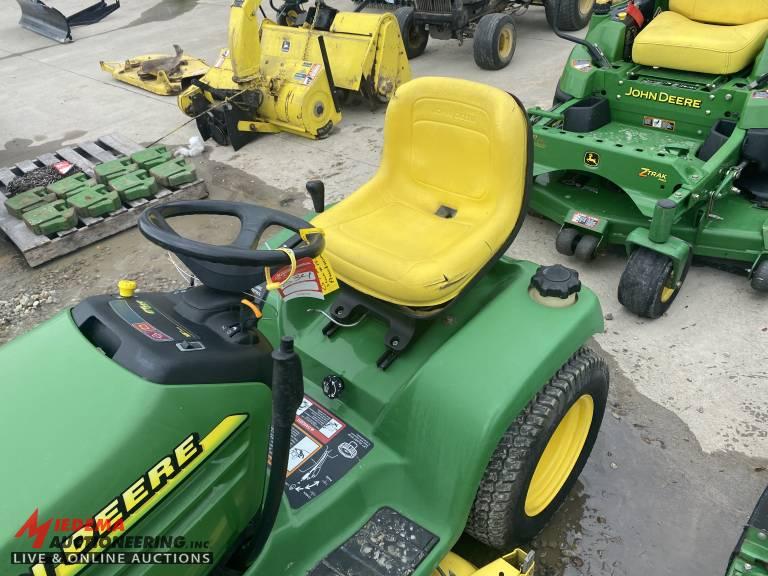 1999 JOHN DEERE GT235 RIDING MOWER, 48'' CONVERTIBLE DECK, 18-HP V-TWIN OHV ENGINE, 3-152102