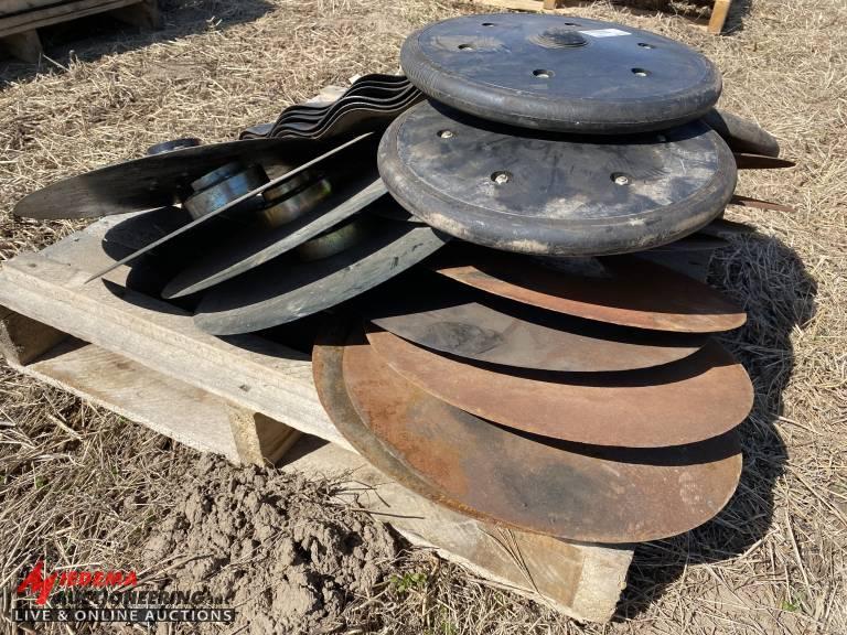 JOHN DEERE COULTER BLADES [6], FERTILIZER DISCS [14] AND PLANTER CLOSING WHEELS [3]