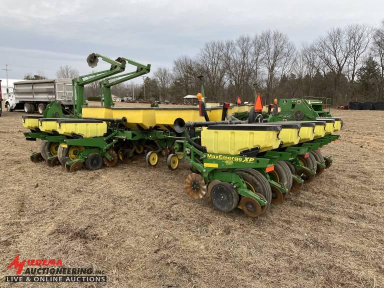 2012 JOHN DEERE 1770NT 12 ROW PLANTER, MAXEMERGE XP, DRY FERTILIZER, MARKERS, S/N: 1A01770FJCM750129