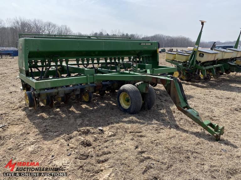 JOHN DEERE 750 GRAIN DRILL, 24-HOLE, S/N: N00750X007160