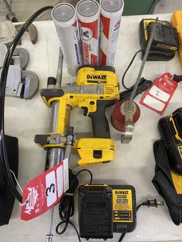 DEWALT CORDLESS GREASE GUN WITH CHARGER, BATTERY & GREASE