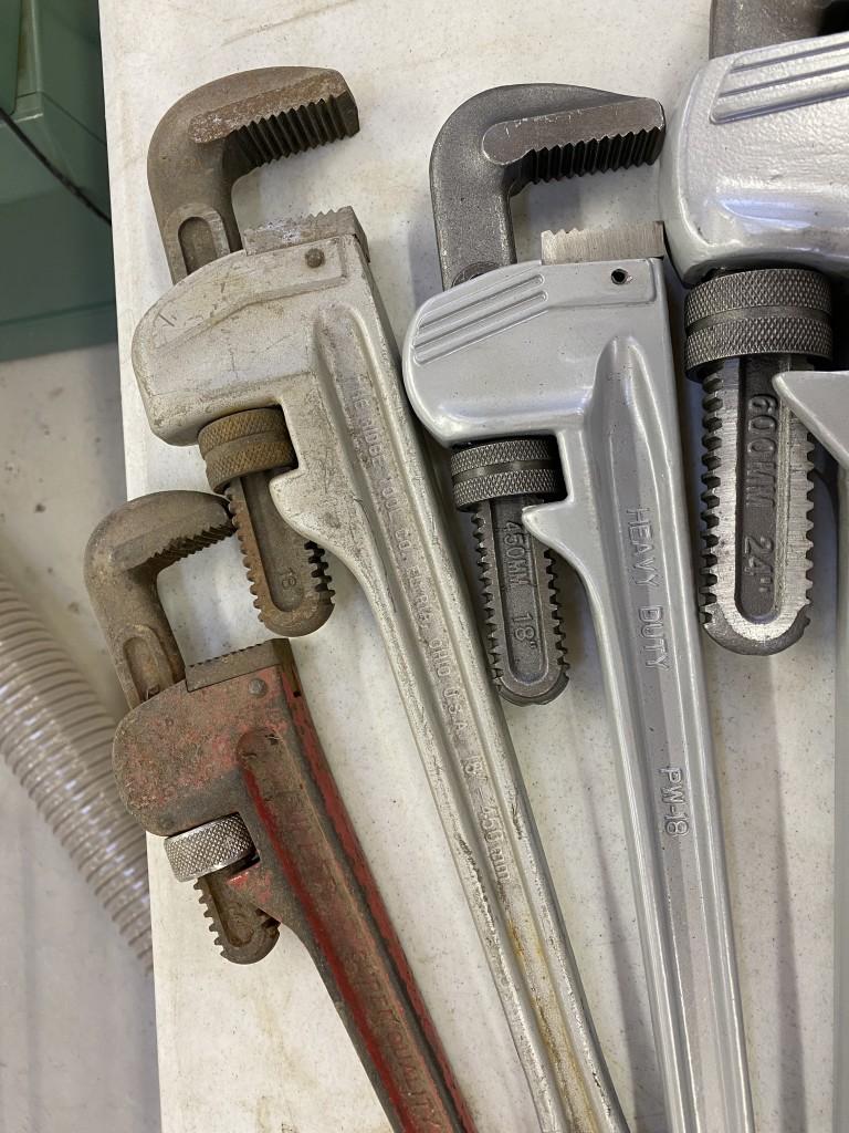 PIPE WRENCHES [4] TOTAL, 1-24'', 2-18'', 1-14''