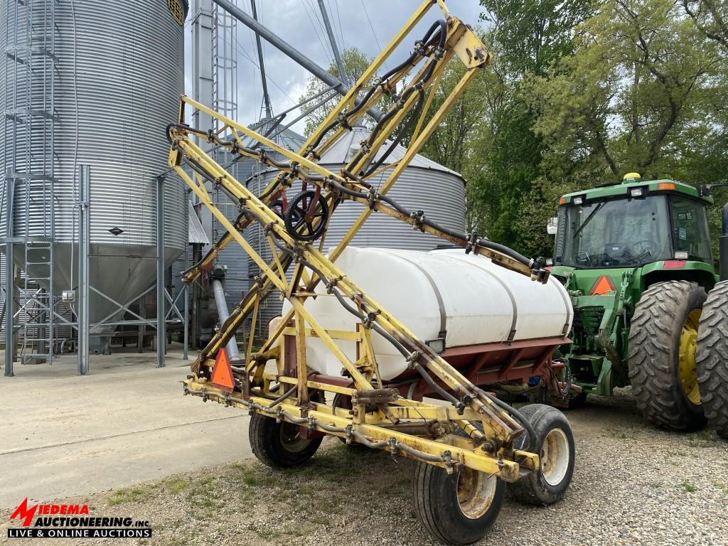 TOP-AIR TANDEM AXLE SPRAYER, 750-GALLON, 60' BOOMS