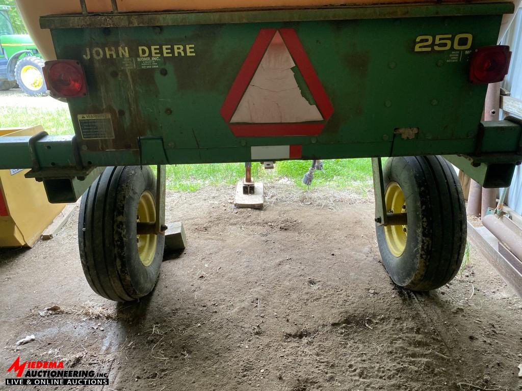 JOHN DEERE 250 PORTABLE FERTILIZER CART, 500-GALLON TANK