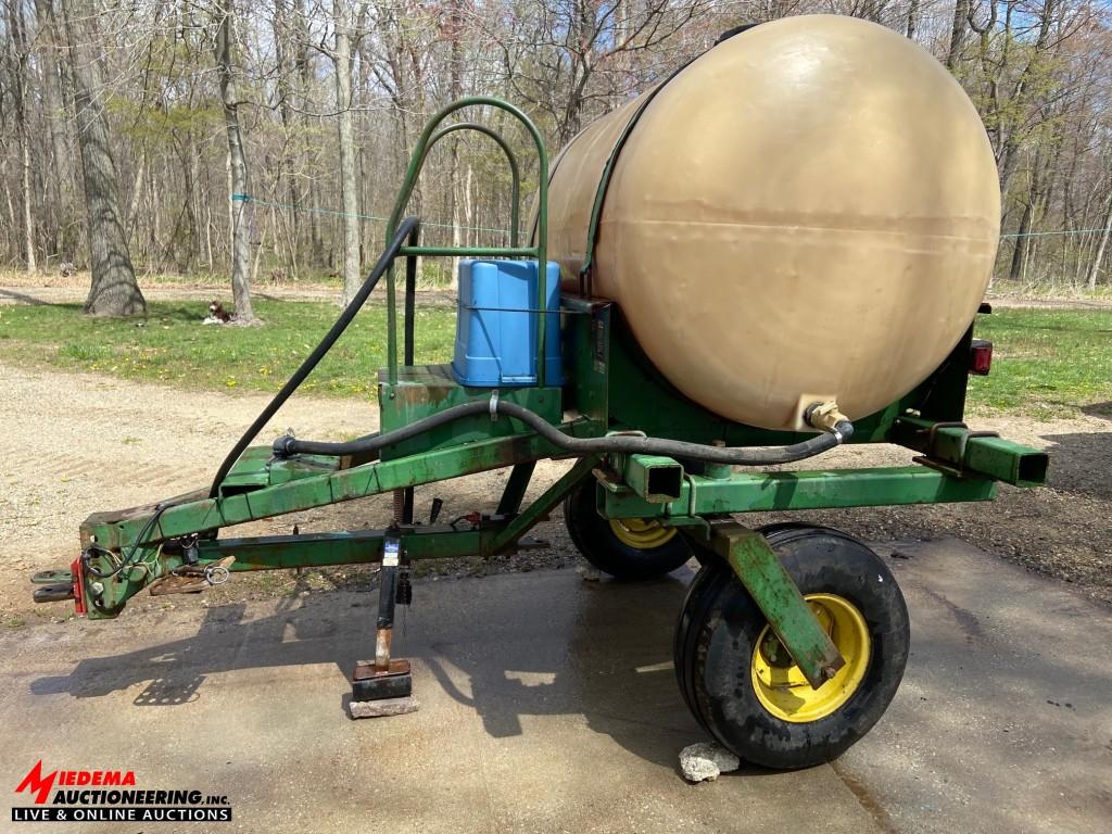 JOHN DEERE 250 PORTABLE FERTILIZER CART, 500-GALLON TANK