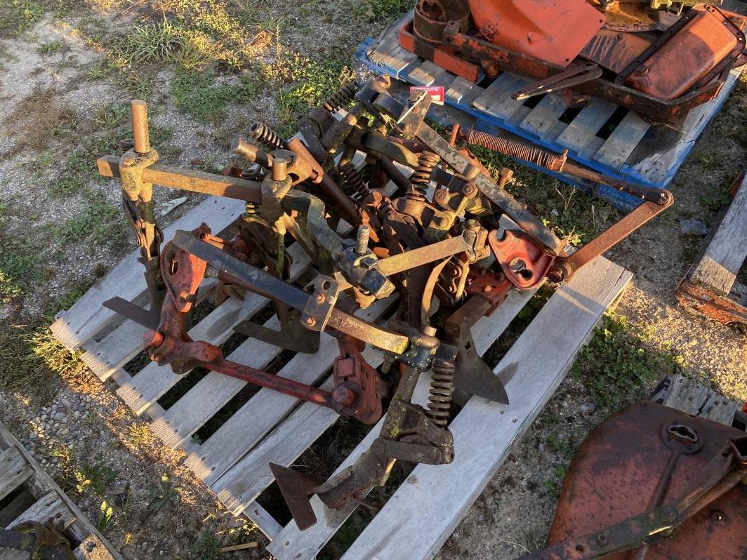 FARMALL SUPER A CULTIVATOR