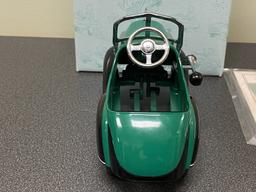 Kiddie Car Classics 1937 Steelcraft ''Junior'' Streamliner collectable toy