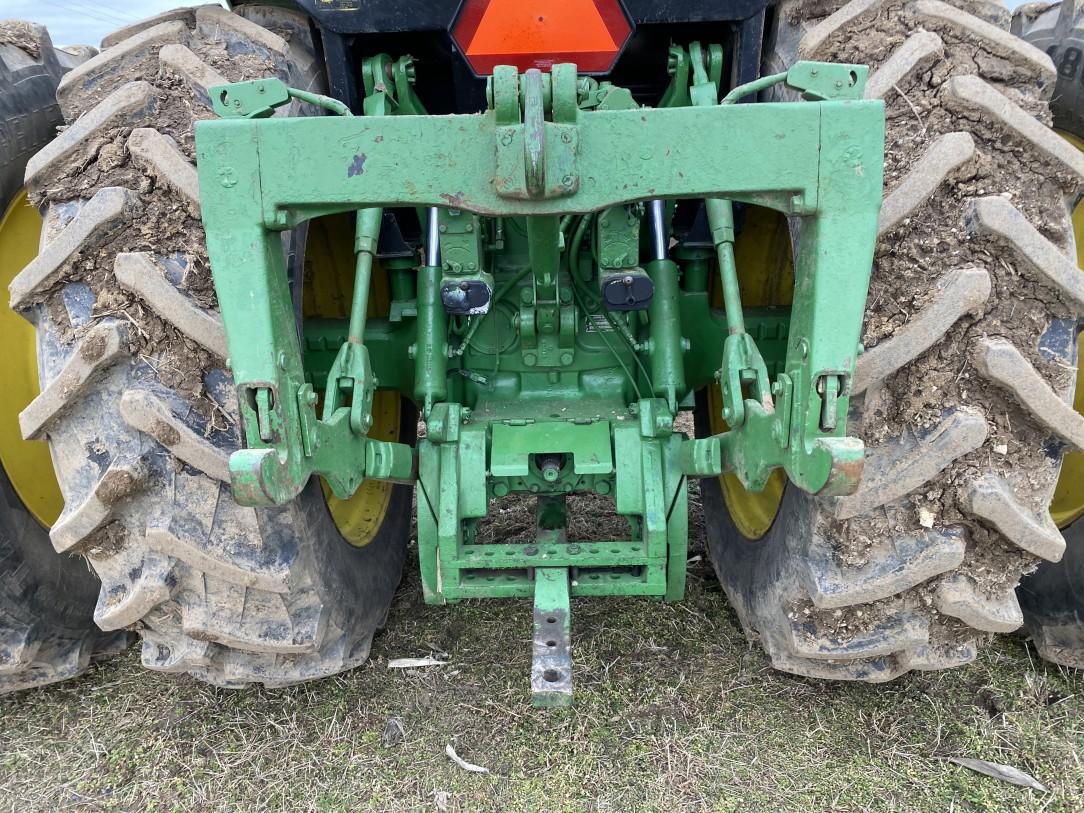 JOHN DEERE 4850 TRACTOR, 4WD, 3PT WITH QUICK HITCH, PTO, 2-REMOTES, 18.4R42 REAR DUALS, 16.9R28 FRON