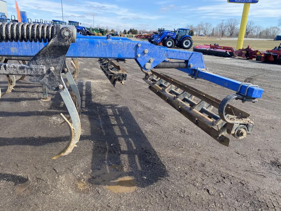 2008 LANDOLL 2100-11 CHISEL PLOW, 11-SHANK WITH CHOPPER REEL, AUTO RESET SHANKS, SINGLE POINT DEPTH,