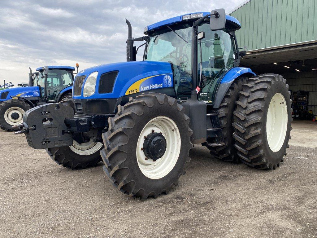 NEW HOLLAND T6070 ELITE TRACTOR, 4WD, 3PT, PTO 540-1000, 3-REMOTES, 6-FRONT WEIGHTS, 18.4R42 REAR DU